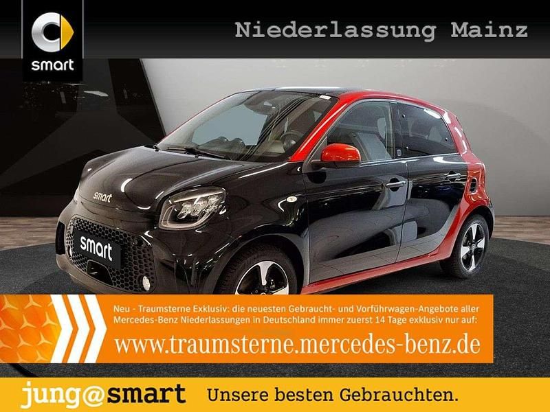 Schwarz Gebraucht 2021 Smart ForFour Electric Drive Passion Limousine | 12.490 € (Etwas zu teuer) - Bild 1/3