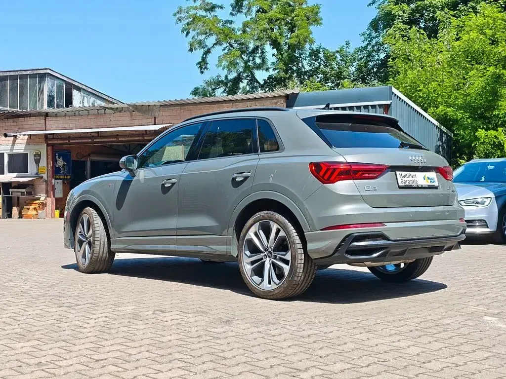 Gebraucht Audi Q3 S-Line 230 PS (169 kW) 2019 Grau SUV