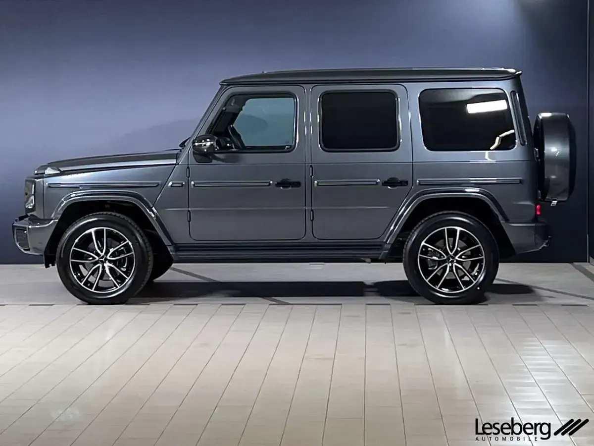 Gebraucht Mercedes G450 AMG 367 PS (269 kW) 2025 Manufaktur graphit SUV