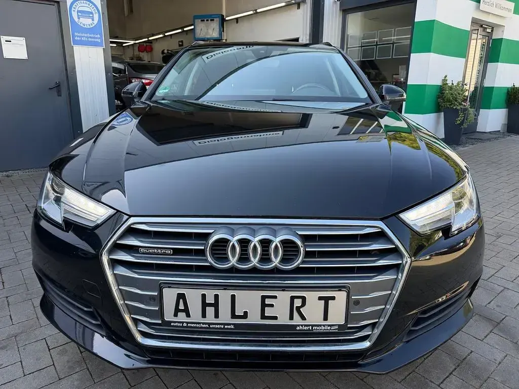 Gebraucht Audi A4 Design 190 PS (139 kW) 2018 Mythosschwarz Kombi