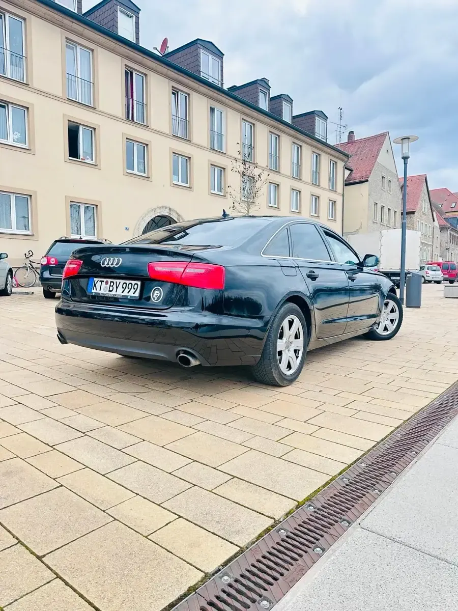 Gebraucht Audi A6 180 PS (132 kW) 2012 Schwarz Limousine