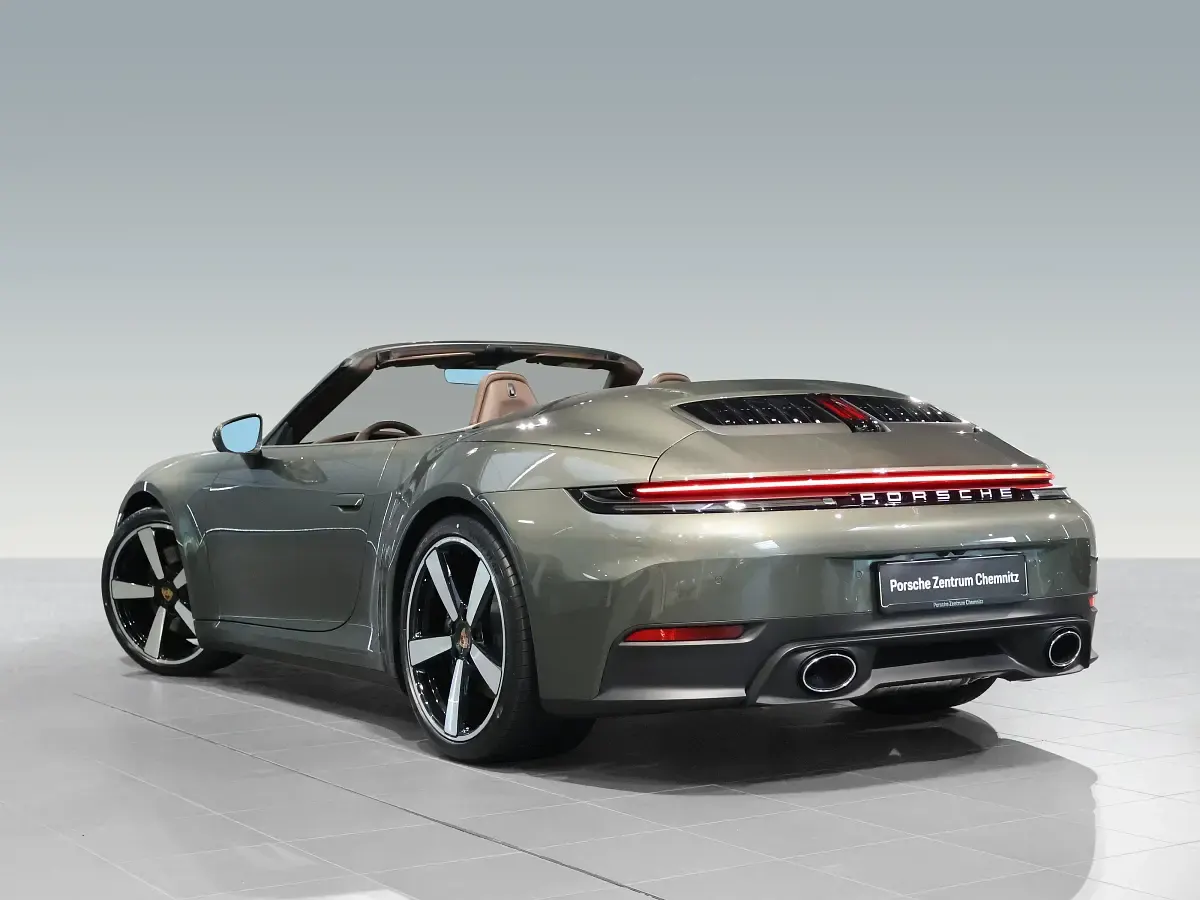 Gebraucht Porsche 911 Carrera 394 PS (289 kW) 2026 Grün Coupé