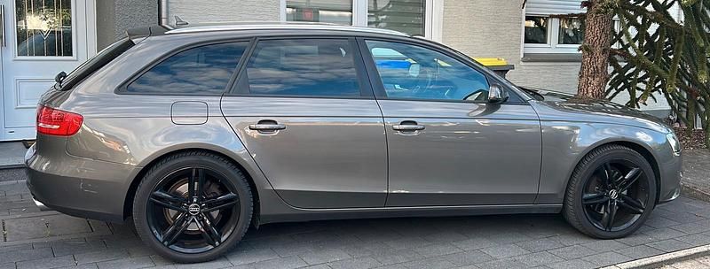 Gebraucht Audi A4 Attraction 204 PS (150 kW) 2014 Grau Kombi