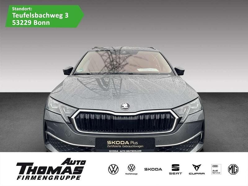 Graphitegrau metallic Gebraucht 2024 Skoda Octavia Selection Kombi | 34.880 € (Fairer Preis) - Bild 1/2