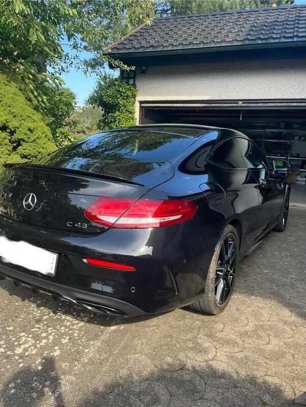 Schwarz Gebraucht 2018 Mercedes C43 AMG AMG Coupé | 41.000 € (Fairer Preis) - Bild 1/4