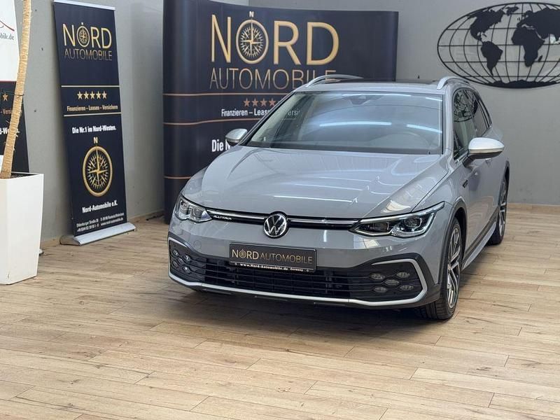Mondsteingrau Gebraucht 2022 VW Golf Alltrack Kombi | 28.799 € (Fairer Preis) - Bild 1/3