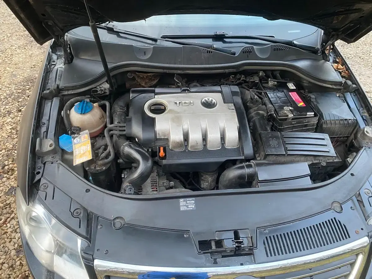 Gebraucht VW Passat 140 PS (102 kW) 2006 Schwarz Limousine
