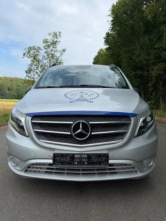 Gebraucht Mercedes Vito 190 PS (139 kW) 2019 Silber Van