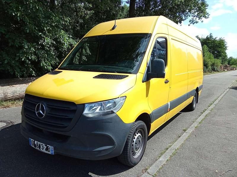 Verkehrsgelb "89" Gebraucht 2021 Mercedes Sprinter Van | 12.900 € (Fairer Preis) - Bild 1/4