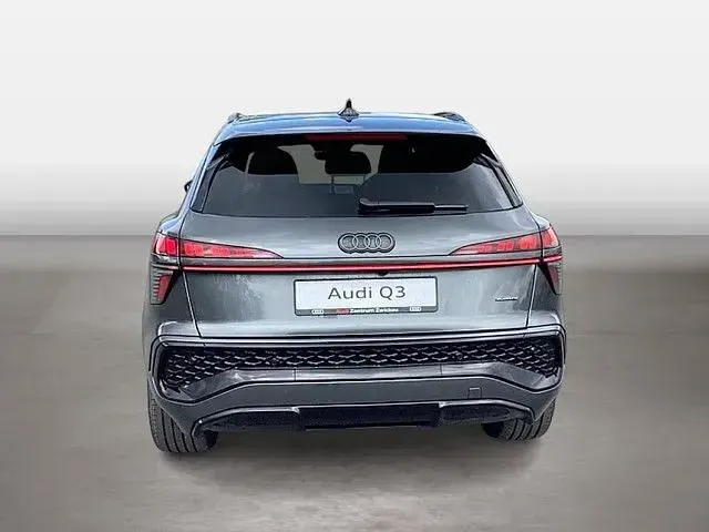 Neu Audi Q3 Sport 193 PS (141 kW) 2026 Grau SUV