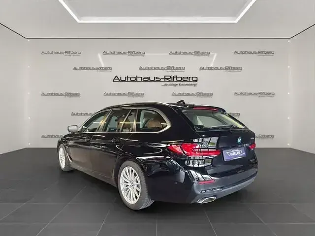 Używany BMW 520 Performance 204 KM (150 kW) 2022 Czarny Kombi