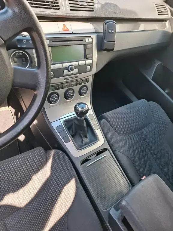 Gebraucht VW Passat Comfortline 116 PS (85 kW) 2007 Silber Limousine