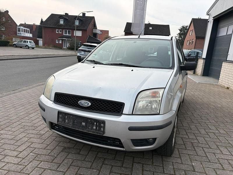 Gebraucht Ford Fusion Ambiente 80 PS (58 kW) 2005 Silber Kleinwagen
