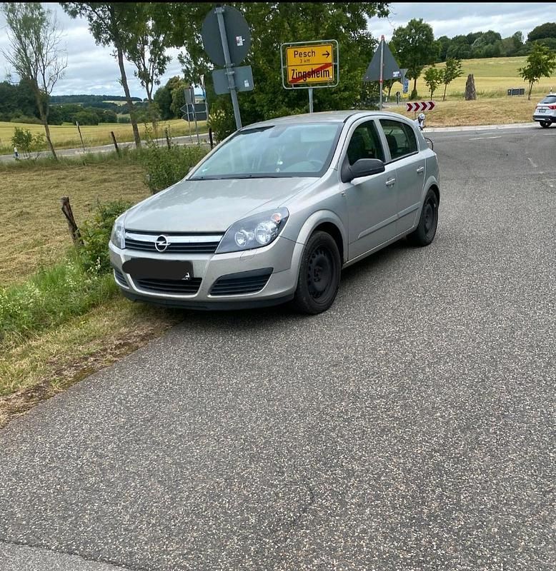 Gebraucht Opel Astra 105 PS (77 kW) 2006 Grau Limousine