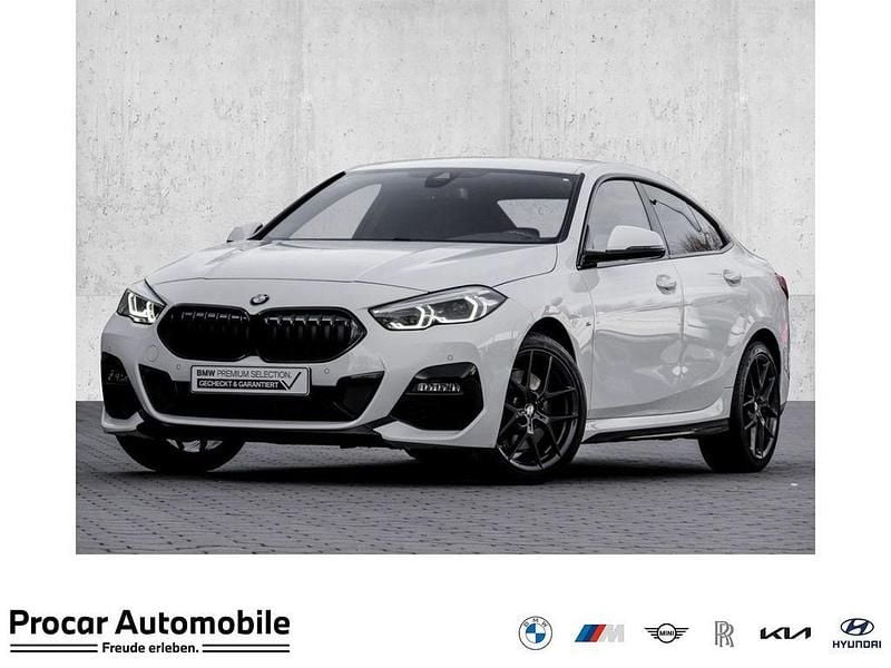 Gebraucht BMW 220 M Sport 178 PS (130 kW) 2023 Weiß Coupé