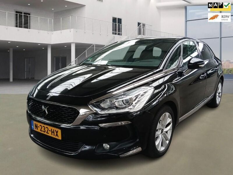 Schwarz Gebraucht 2017 DS Automobiles DS5 Business Kleinwagen | 8.950 € - Bild 1/4