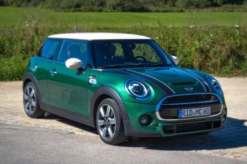 Grün Gebraucht 2020 Mini Cooper S Kleinwagen | 22.900 € (Etwas zu teuer) - Bild 1/4