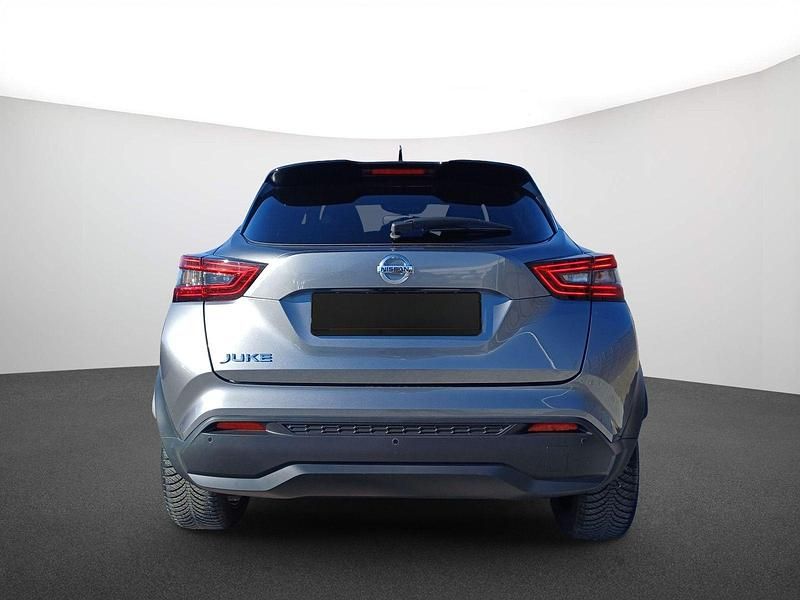 Gebraucht Nissan Juke Enigma 114 PS (83 kW) 2021 Dark grey m/black m SUV
