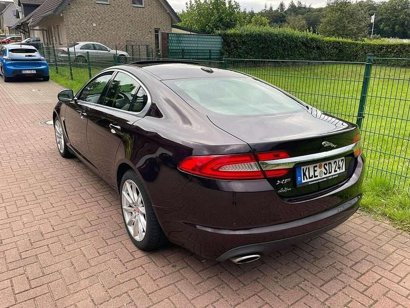 Gebraucht Jaguar XF 241 PS (177 kW) 2012 Limousine