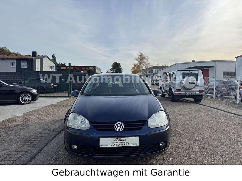 Gebraucht VW Golf IV Trendline 105 PS (77 kW) 2004 Shadowblue metallic Limousine