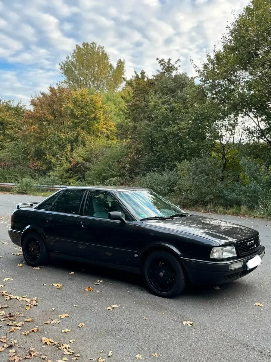 Gebraucht Audi 80 116 PS (85 kW) 1992 Schwarz Limousine