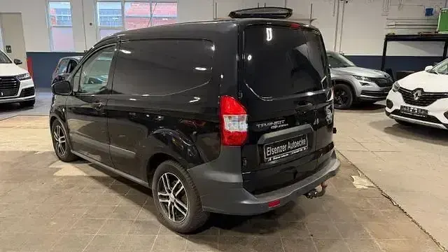 Gebraucht Ford Transit Courier Basis 101 PS (74 kW) 2021 Andere Van