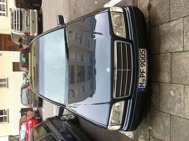 Gebraucht Mercedes C200 136 PS (100 kW) 1997 Blau Limousine