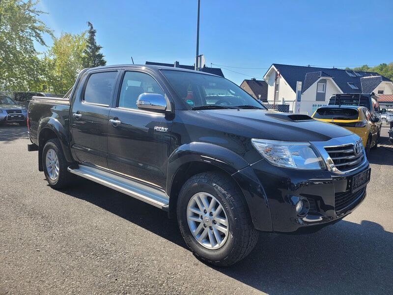 Schwarz Gebraucht 2016 Toyota HiLux Comfort Abholung | 27.990 € (Fairer Preis) - Bild 1/4