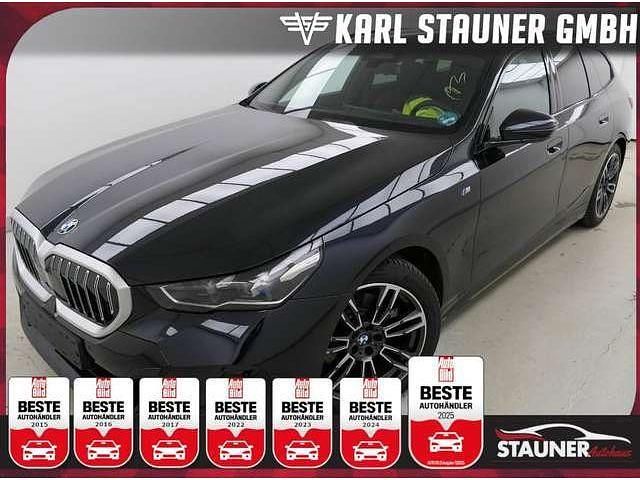 Schwarz Gebraucht 2025 BMW 520 M Sport Kombi | 48.980 € (Superpreis) - Bild 1/2