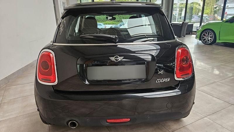 Gebraucht Mini Cooper 136 PS (100 kW) 2015 Schwarz Kleinwagen