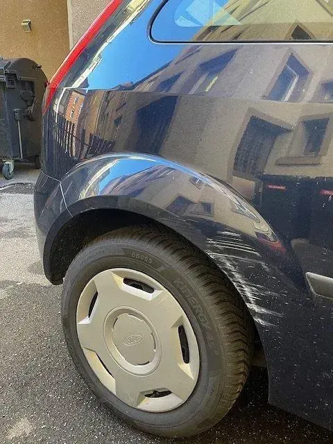 Second-hand Ford Fiesta 70 CP (51 kW) 2005 Albastru Hatchback
