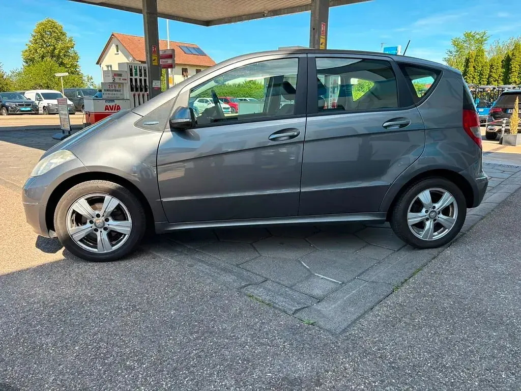 Gebraucht Mercedes A200 Avantgarde 136 PS (100 kW) 2009 Grau Limousine