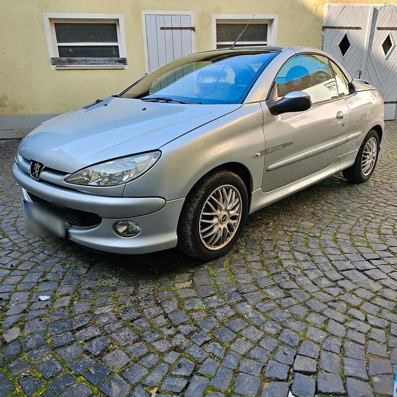 Gebraucht Peugeot 206 CC 109 PS (80 kW) 2005 Silber Cabrio
