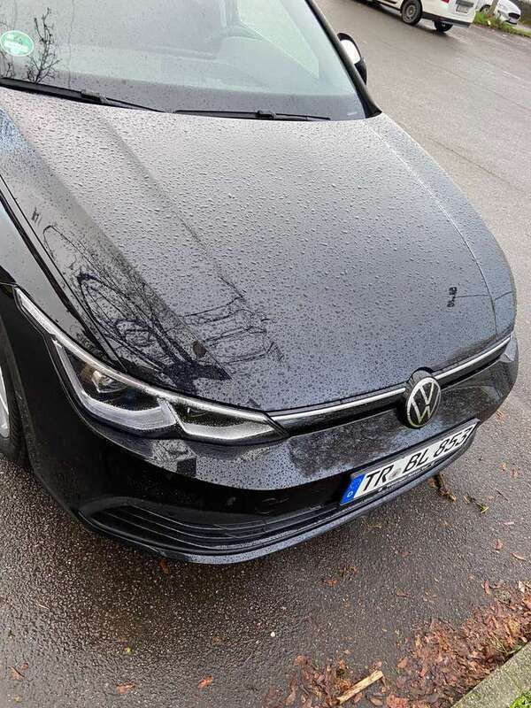 Schwarz Gebraucht 2021 VW Golf VIII Life Kombi | 20.500 € (Fairer Preis) - Bild 1/1