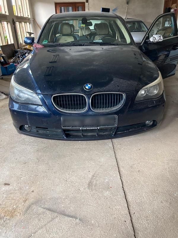 Blau Gebraucht 2004 BMW 525 Limousine | 5.650 € (Fairer Preis) - Bild 1/4