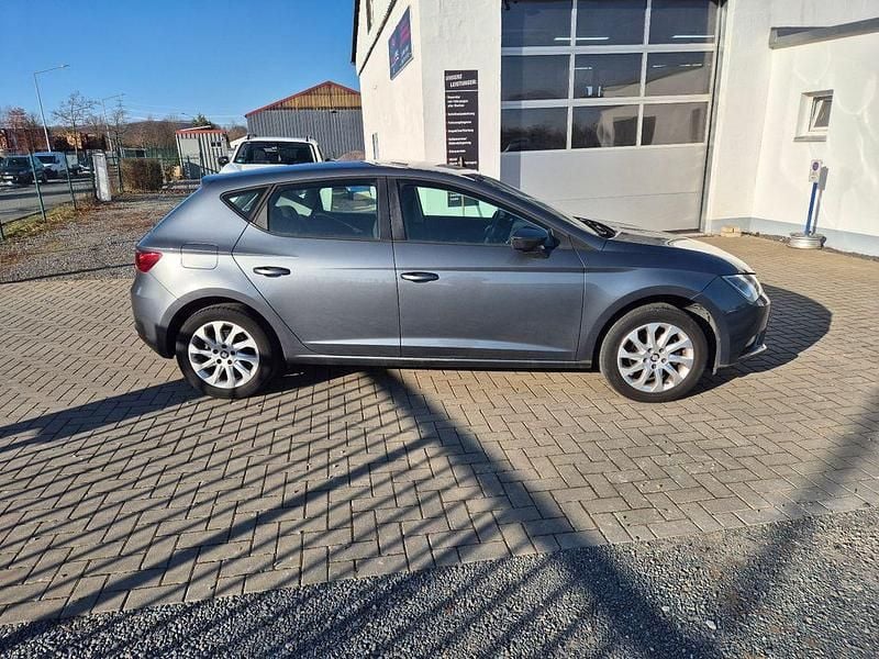 Gebraucht Seat Leon Style 105 PS (77 kW) 2014 Grau Limousine