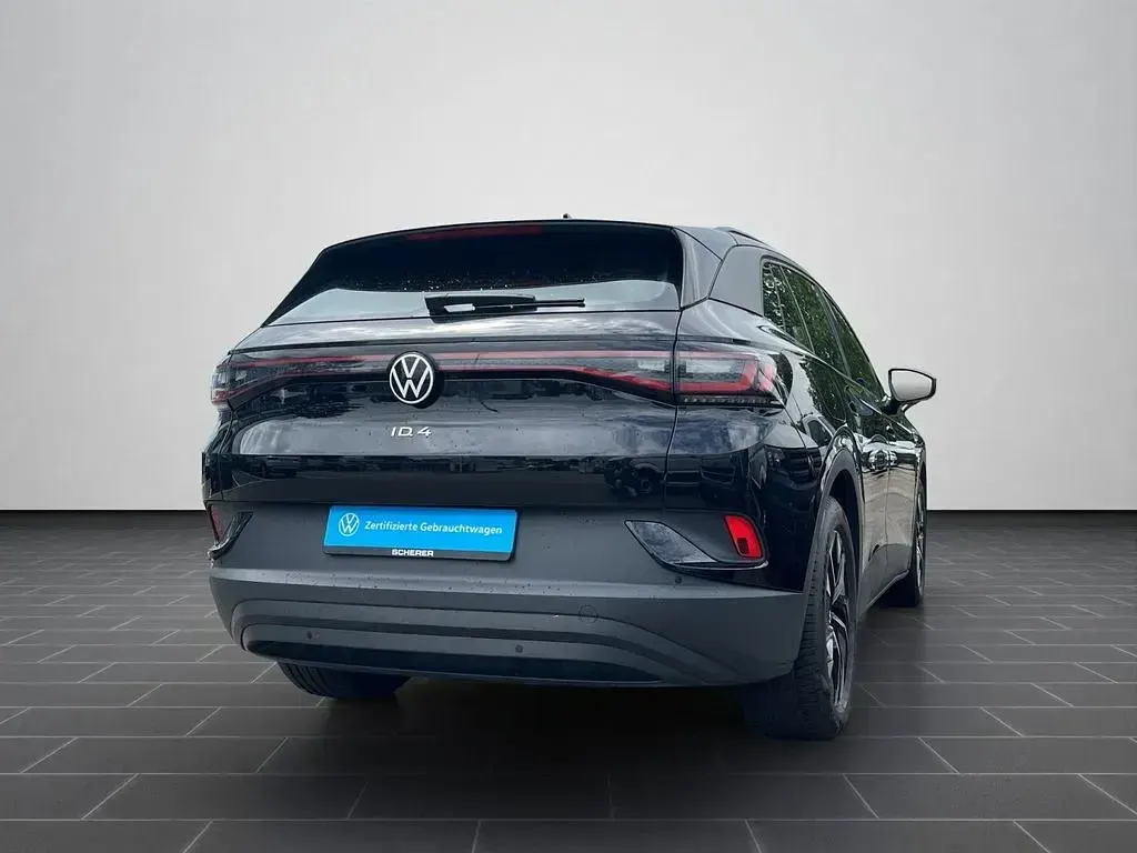 Gebraucht VW ID.4 Pro Performance 150 kW (204 PS) 2023 Grenadillschwarz metallic (metallic) SUV