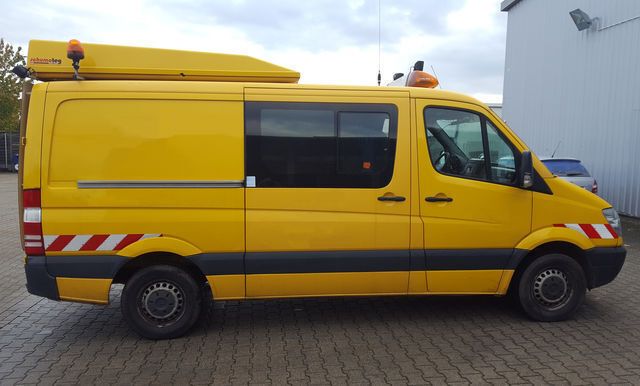 Gebraucht Mercedes Sprinter 163 PS (119 kW) 2012 Gelb Van