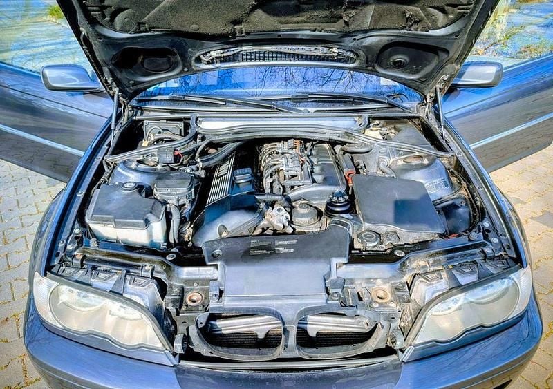 Gebraucht BMW 330 Performance 231 PS (169 kW) 2002 Grau Coupé