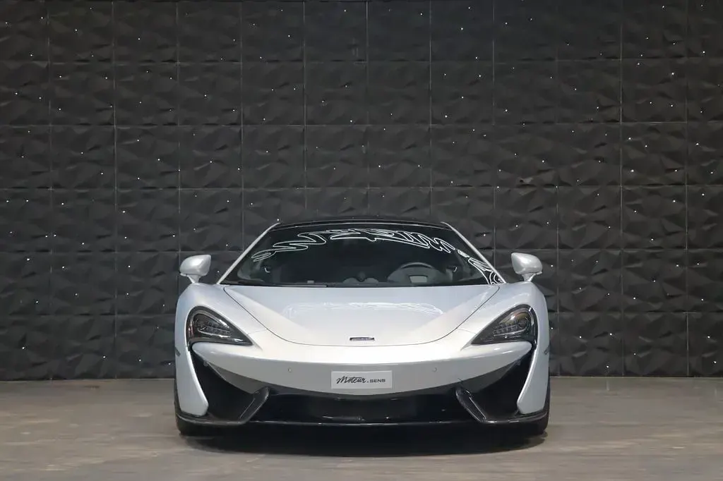 Gebraucht McLaren 570GT 570 PS (419 kW) 2018 Silber