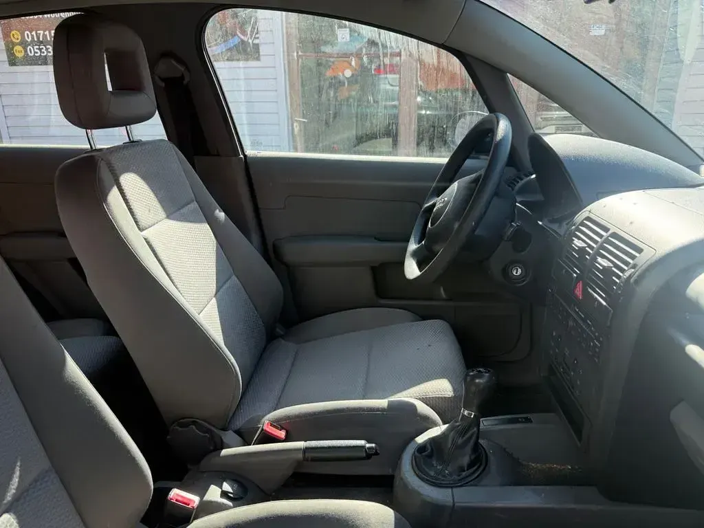 Gebraucht Audi A2 75 PS (55 kW) 2001 Schwarz Kleinwagen