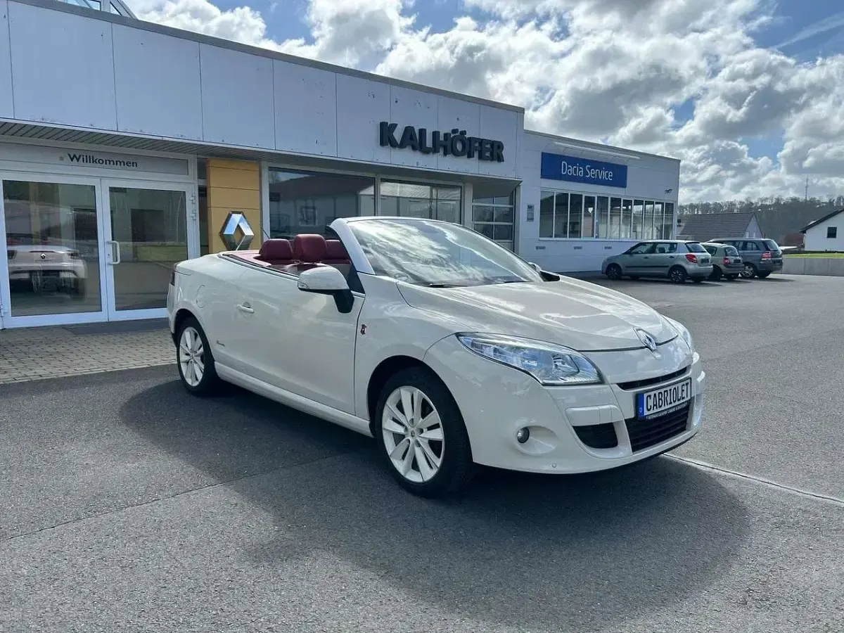 Gebraucht Renault Mégane Cabriolet Floride 131 PS (96 kW) 2012 Braun Cabrio