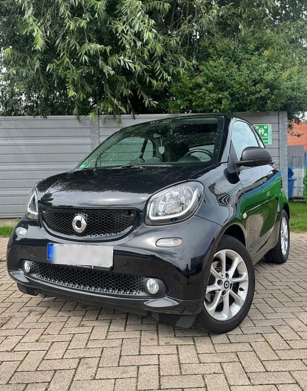 Schwarz Gebraucht 2017 Smart ForTwo Coupé Coupé | 9.500 € (Guter Preis) - Bild 1/4
