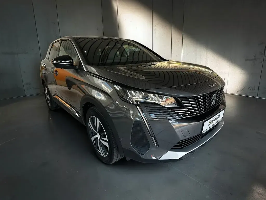 Gebraucht Peugeot 3008 Allure 131 PS (96 kW) 2024 Grau SUV