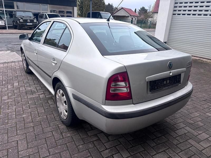 Gebraucht Skoda Octavia 75 PS (55 kW) 2001 Silber Limousine
