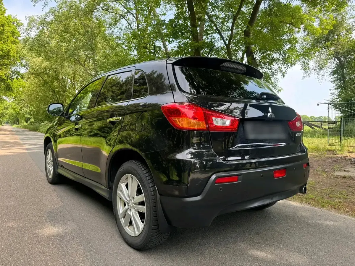 Gebraucht Mitsubishi ASX 150 PS (110 kW) 2011 Schwarz SUV