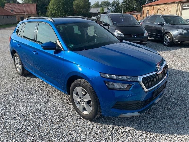 Blau Gebraucht 2023 Skoda Kamiq Ambition SUV | 18.950 € (Guter Preis) - Bild 1/4
