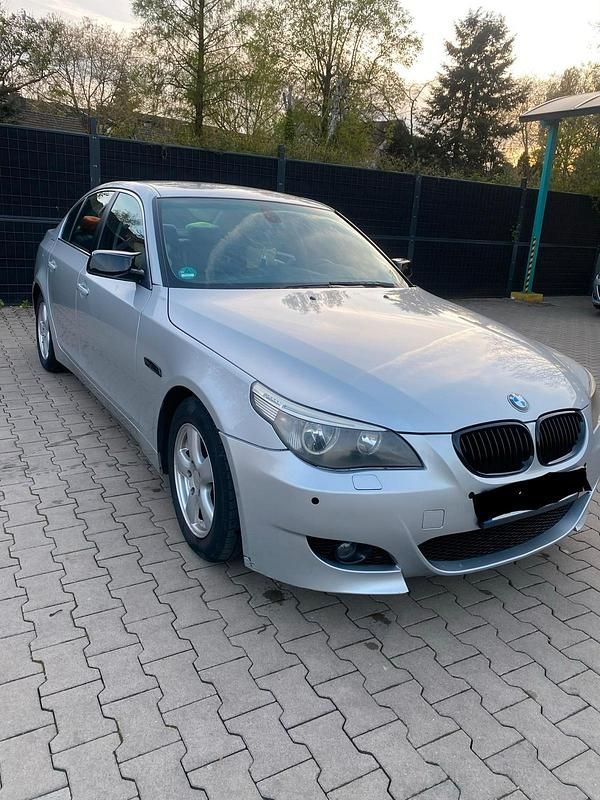 Second-hand BMW 525 177 CP (130 kW) 2005 Argintiu Berlinǎ