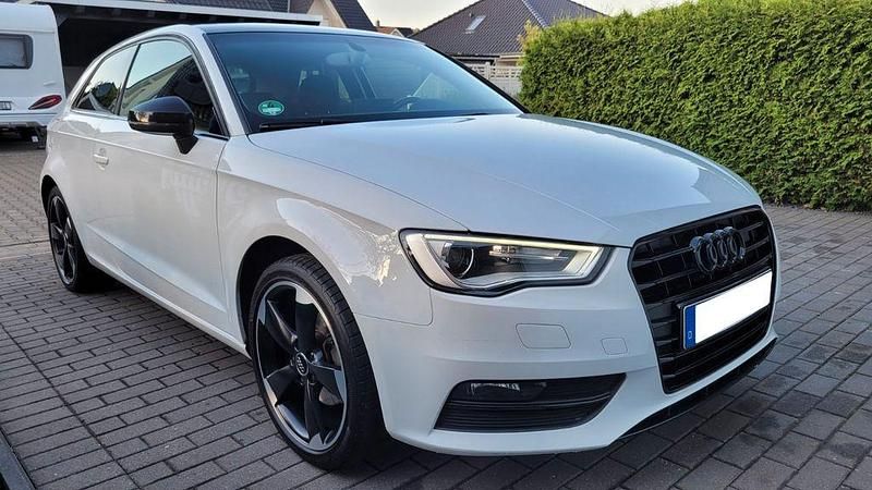 Gebraucht Audi A3 125 PS (91 kW) 2014 Weiß Limousine