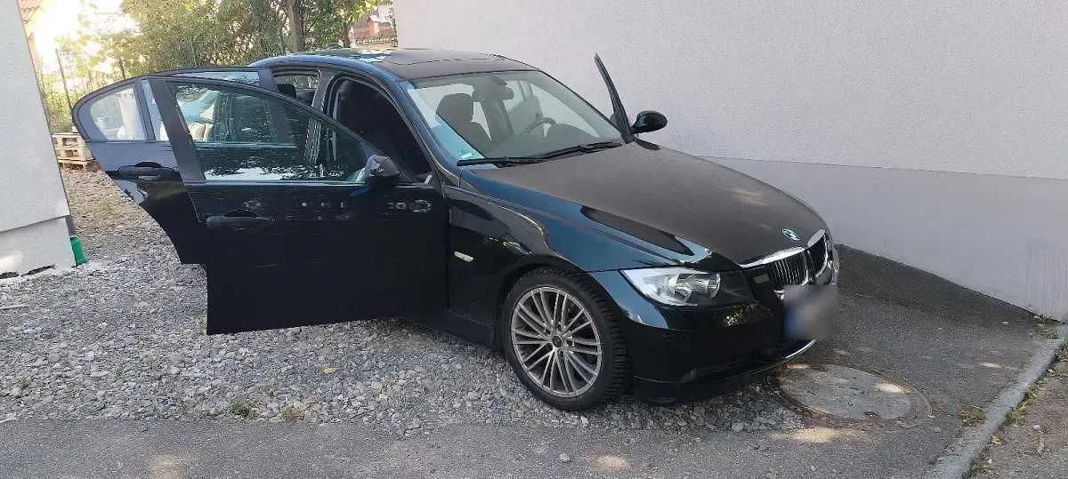Gebraucht BMW 320 150 PS (110 kW) 2005 Schwarz Limousine
